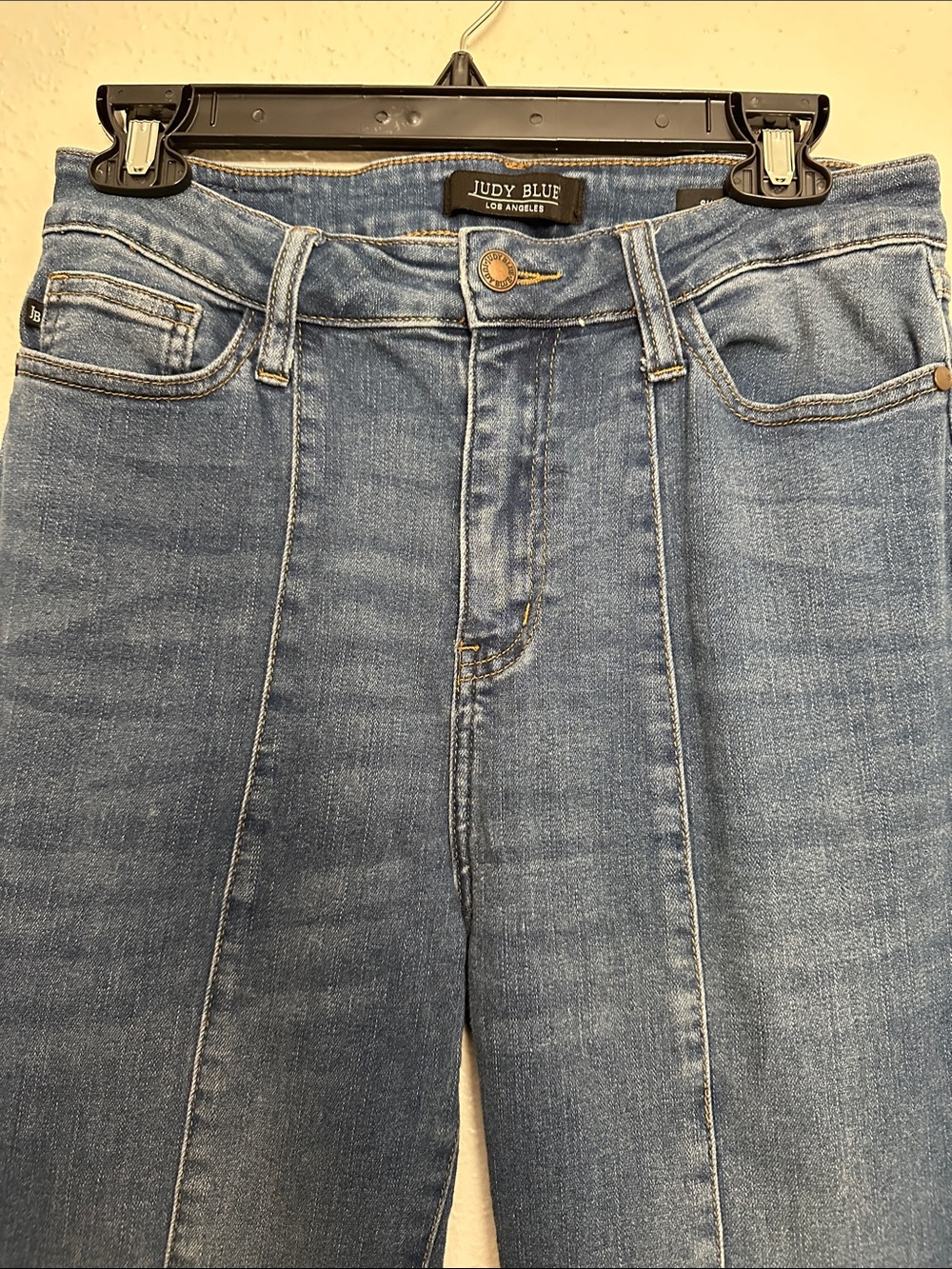 Judy Blue Medium Blue High-Rise Flare Jeans with Center Seam - Picture 2 of 8